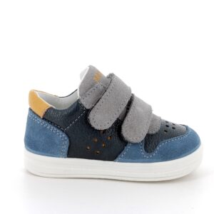 31. PMG fiú sneaker